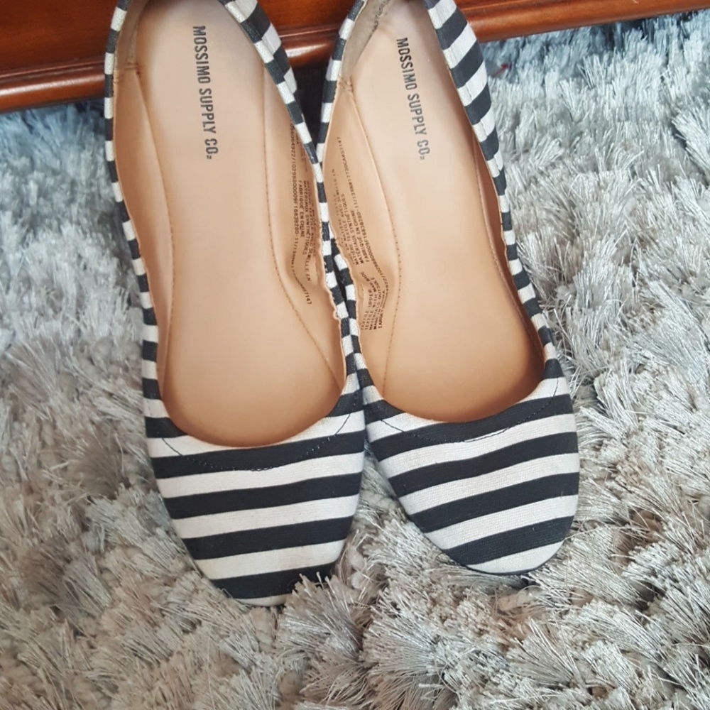 Ballet flats
